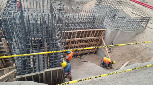 Triplay Plástico de 18mm en Obra de Cimentación